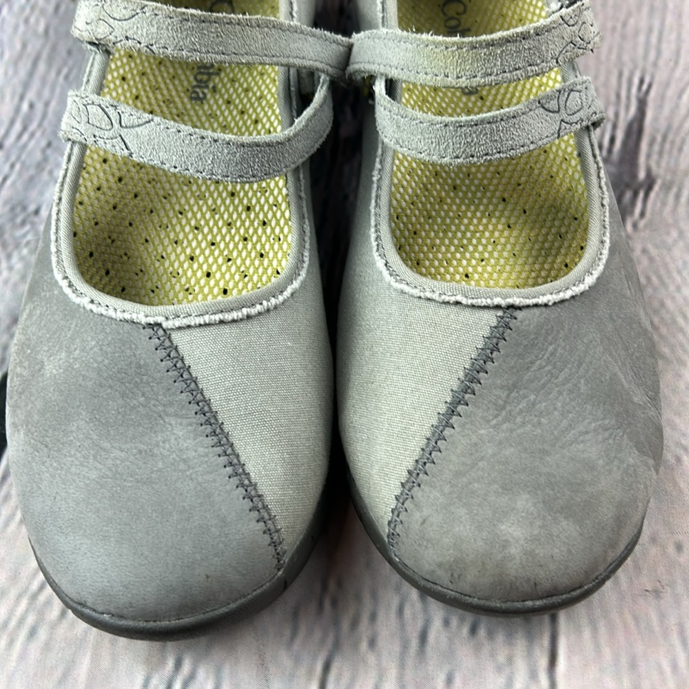 COLUMBIA Gray Suede & Canvas Mary Jane Tech Lite Omni-Grip Hiking Walking Flats - Picture 13 of 17